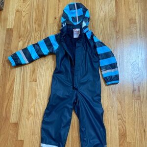 Fully Lined Reima Rainsuit - Perfect for rainy fall days